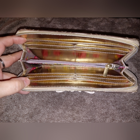 Betsy Johnson wallet - Picture 5 of 6